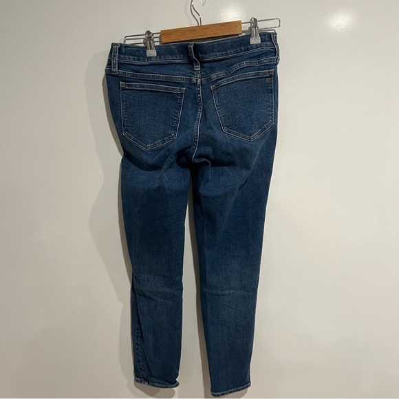 Madewell Maternity Side-Panel Skinny Jeans in Wendover Wash - Picture 5 of 9